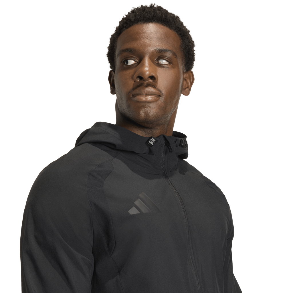 TIRO TRAVEL  // WINDBREAKER // SV 07 Milz